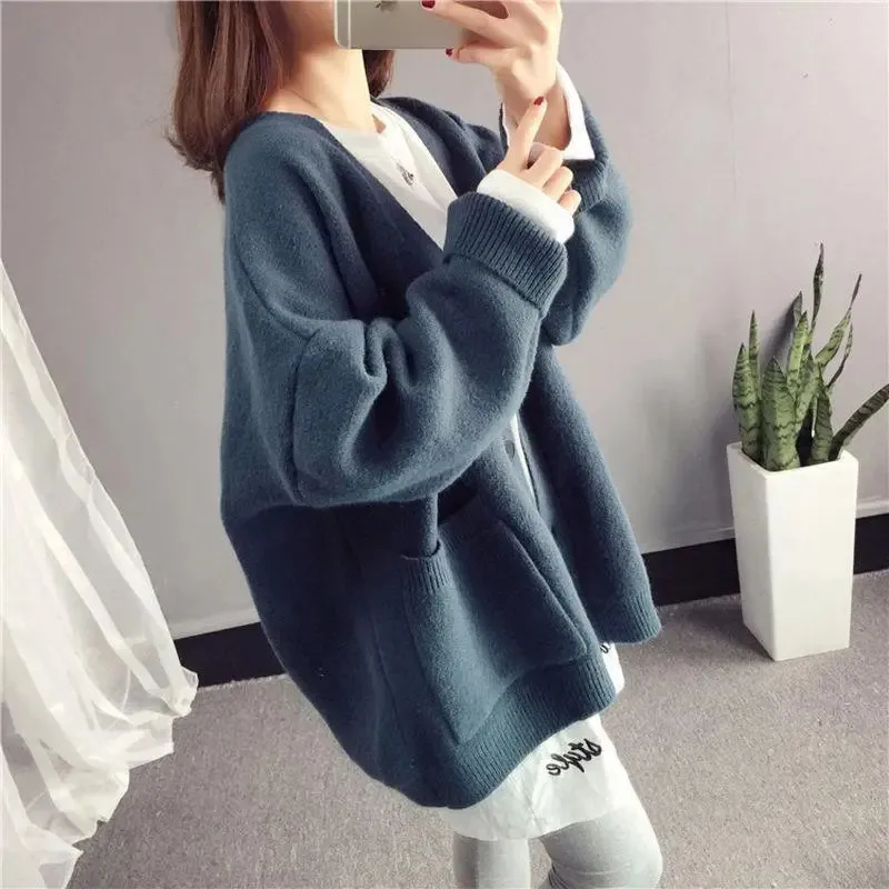 Knitted Cardigan Sweater Coat Women 2025 Spring And Autumn New Fashion Mid-Length Sweaters Loose Knitwear Tops Female Tide B507
Knitted Cardigan Sweater Coat Women 2025 Spring And Autumn New Fashion Mid-Length Sweaters Loose Knitwear Tops Female Tide B507