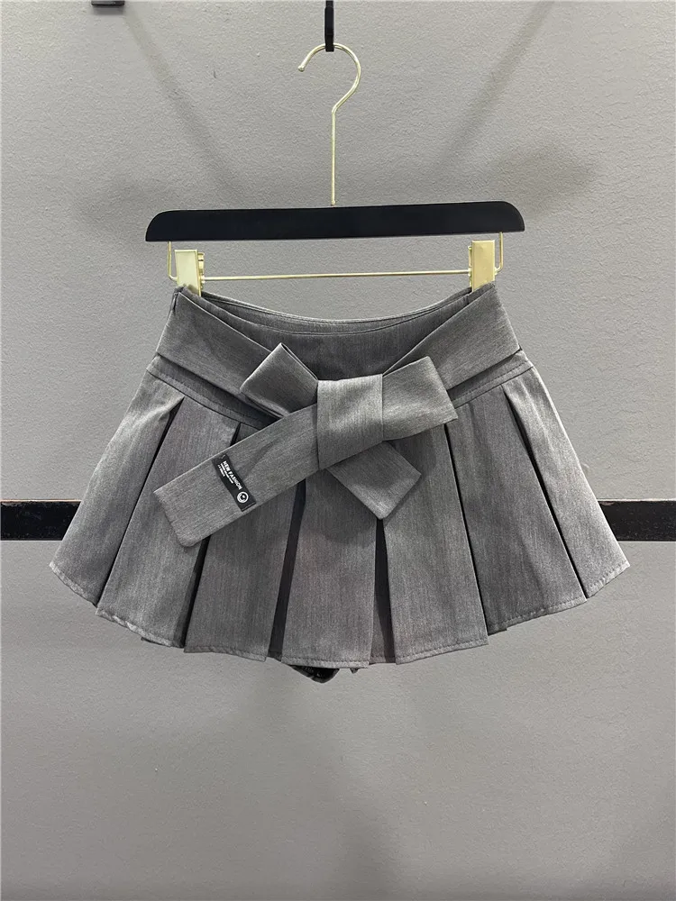 Design Sensation Women's Skirt with Belt Pleated A-Line Slimming Summer New Style College Style Hot Girl Casual Skirt
Design Sensation Women's Skirt with Belt Pleated A-Line Slimming Summer New Style College Style Hot Girl Casual Skirt