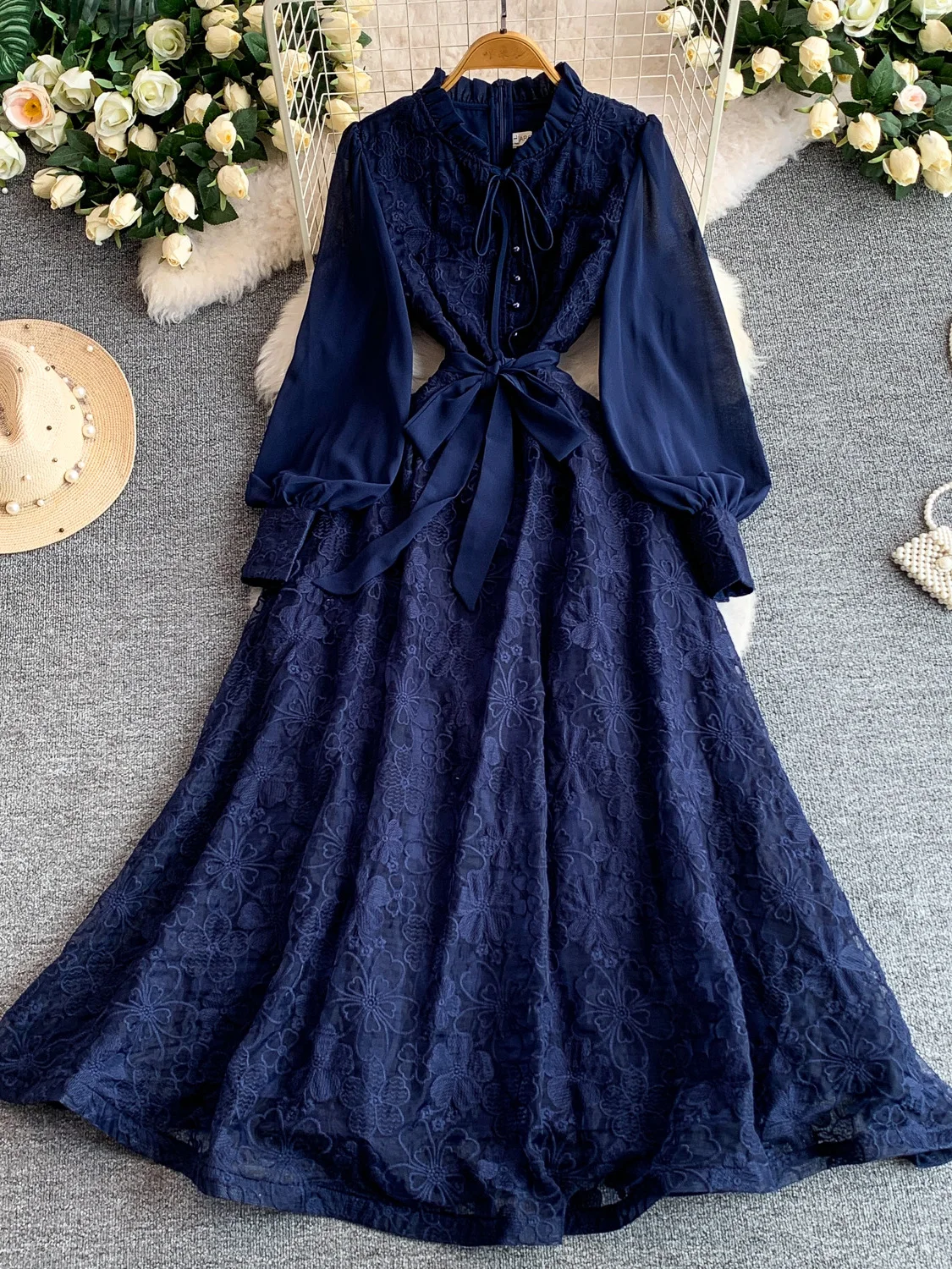 Elegant Embroidered Women's Dress with Pleated Waist for Date Spring Summer A-Line Long Skirt Comfortable Commute Style
Elegant Embroidered Women's Dress with Pleated Waist for Date Spring Summer A-Line Long Skirt Comfortable Commute Style
