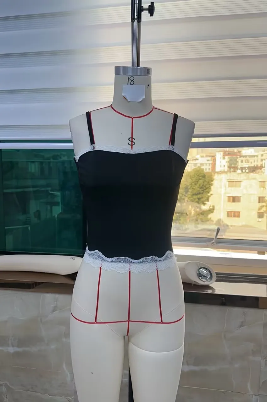 Женские укороченные топы на бретельках без рукавов с открытой спиной, приталенные топы на бретелях с кружевной отделкой и подолом
Женские укороченные топы на бретельках без рукавов с открытой спиной, приталенные топы на бретелях с кружевной отделкой и подолом