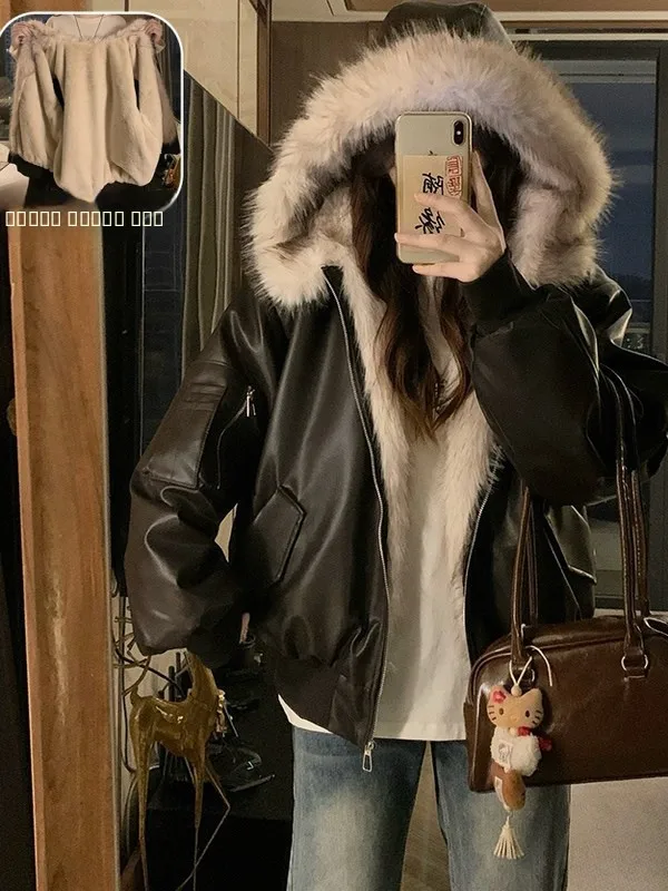 Пальто женское больших размеров с капюшоном, свободного кроя, с меховым воротником, теплое, повседневное, для работы, подчеркивающее фигуру, подходит для женщин с полной фигуры.
Пальто женское больших размеров с капюшоном, свободного кроя, с меховым воротником, теплое, повседневное, для работы, подчеркивающее фигуру, подходит для женщин с полной фигуры.