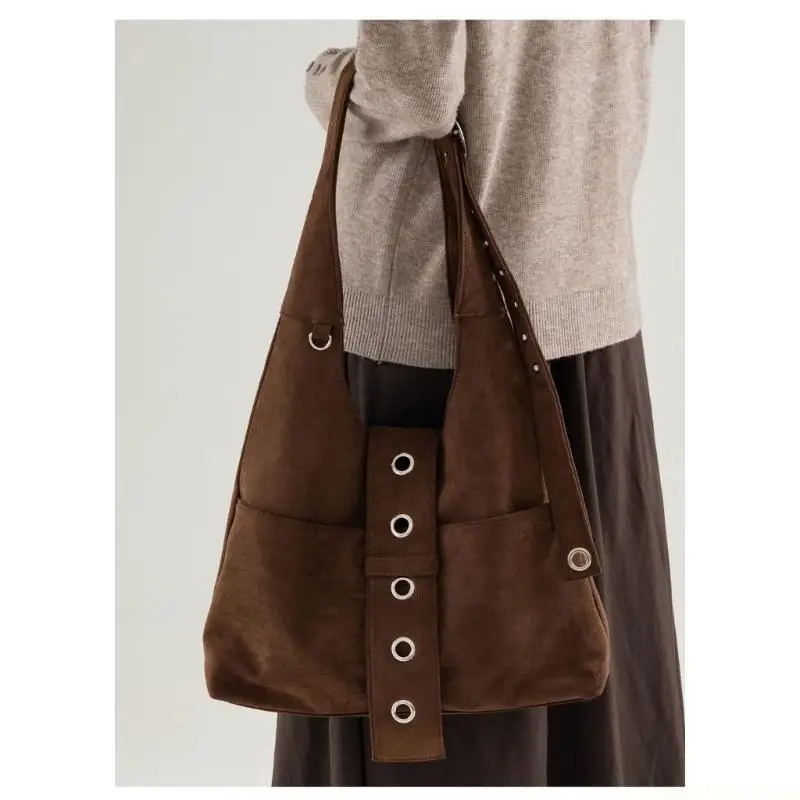 X90D Multifunctional Suedes Shopper Bag With Bold Crossbody Bags Large Capacity Underarm Bag For Casual And Office Use
X90D Multifunctional Suedes Shopper Bag With Bold Crossbody Bags Large Capacity Underarm Bag For Casual And Office Use