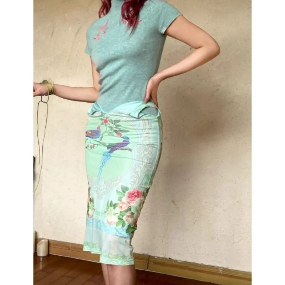 Women Nature Inspired Skirt New Chinese Style Deconstructed Mesh Asymmetric Hem Avant Garde Literary Romanticism Dark Academia 
Women Nature Inspired Skirt New Chinese Style Deconstructed Mesh Asymmetric Hem Avant Garde Literary Romanticism Dark Academia
