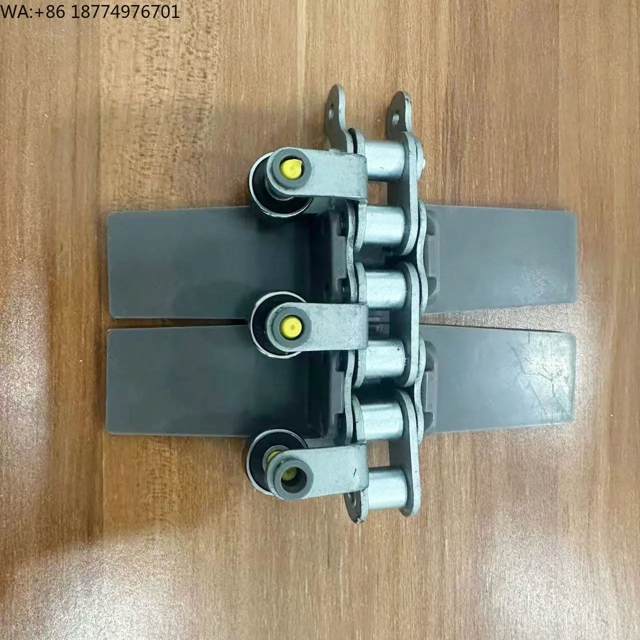 Steel Base Conveyor Chain With Wear-Resistant Plastic Top Plate | Heavy-Duty Chain Component for Conveyor Lines
Steel Base Conveyor Chain With Wear-Resistant Plastic Top Plate | Heavy-Duty Chain Component for Conveyor Lines