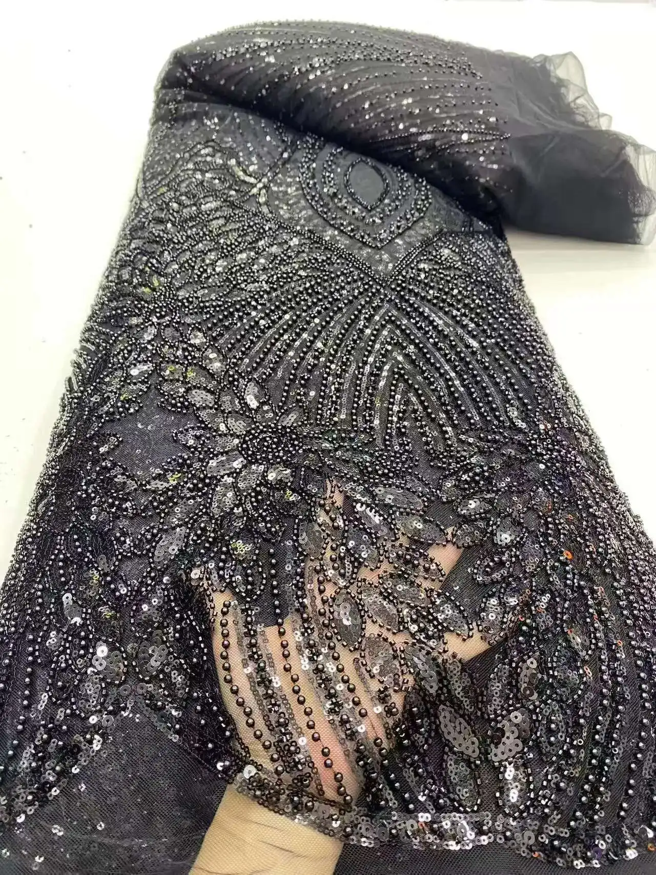 African Sequins Beaded Lace Fabric 2025 High Quality Sequence Embroidery French Nigerian Lace Fabric For Wedding Dress Material
African Sequins Beaded Lace Fabric 2025 High Quality Sequence Embroidery French Nigerian Lace Fabric For Wedding Dress Material