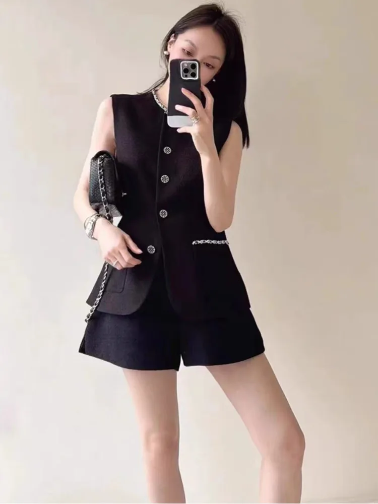 French Socialite Fashion Suit Summer New Chic Sleeveless Coat Slimming Vest Top Casual Shorts Black Two Piece Sets Women Outfits
French Socialite Fashion Suit Summer New Chic Sleeveless Coat Slimming Vest Top Casual Shorts Black Two Piece Sets Women Outfits