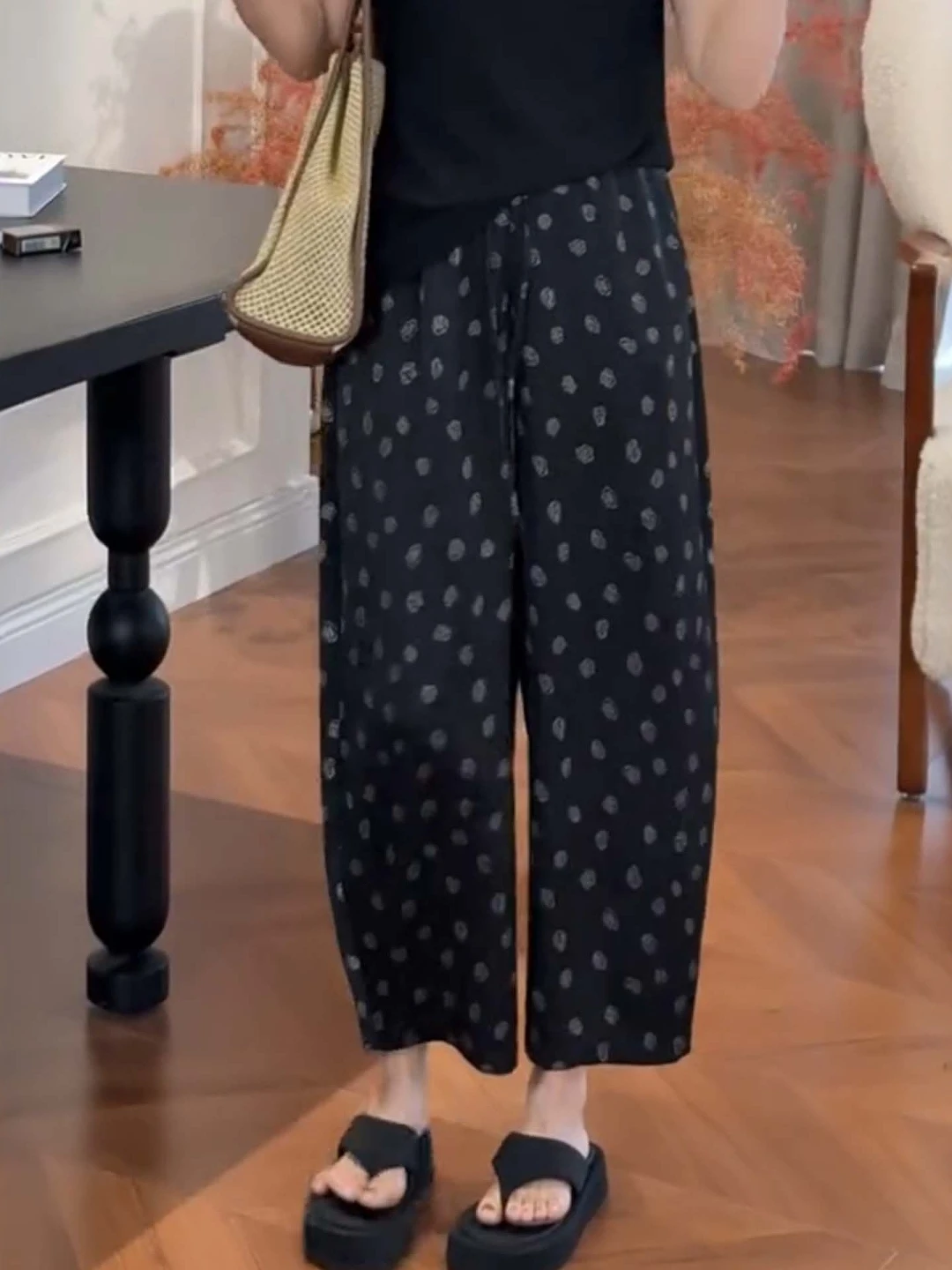 Summer Thin High Waist Printed Nine Points Casual Pants Women plus Size Loose Slimming Cool Wide Leg Pants Casual Trousers
Summer Thin High Waist Printed Nine Points Casual Pants Women plus Size Loose Slimming Cool Wide Leg Pants Casual Trousers