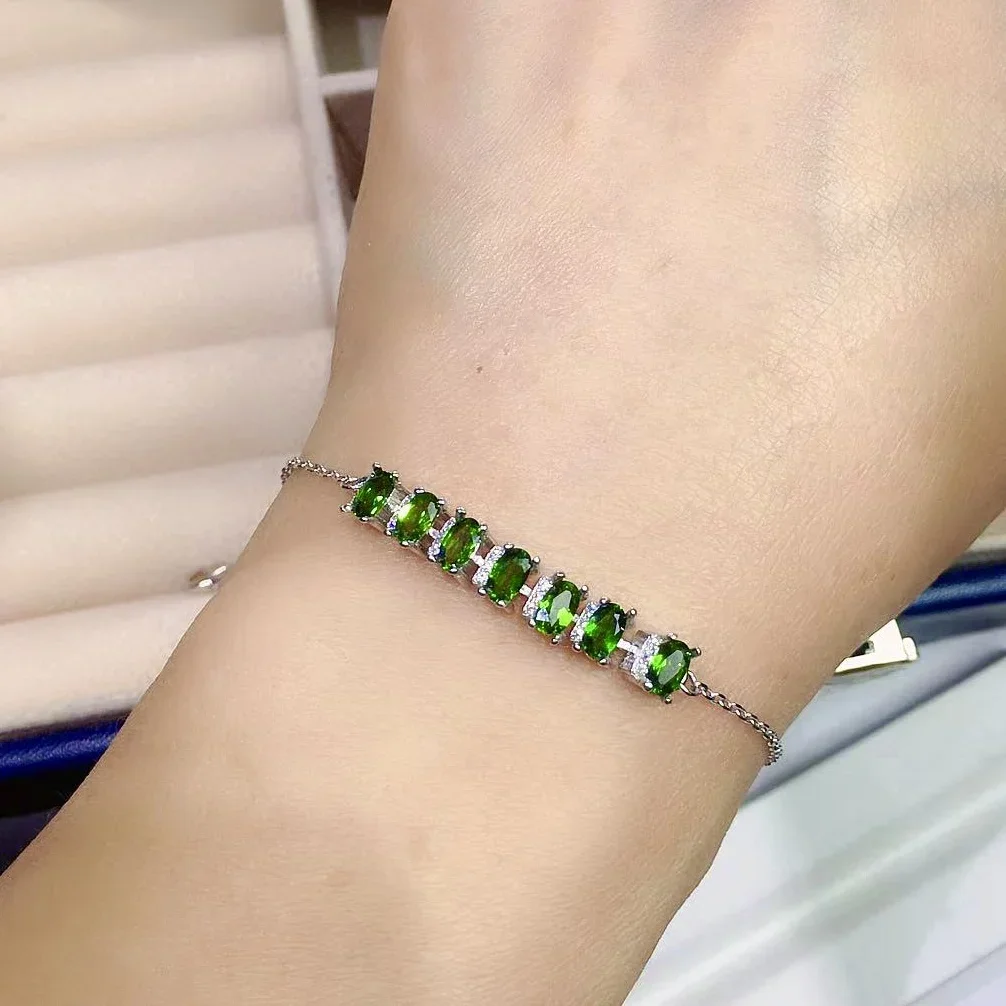Simple Sterling Silver Diopside Bracelet for Daily Wear 3mm*5mm Total 2.1ct Natural Chrome Diopside 925 Silver Bracelet
Simple Sterling Silver Diopside Bracelet for Daily Wear 3mm*5mm Total 2.1ct Natural Chrome Diopside 925 Silver Bracelet