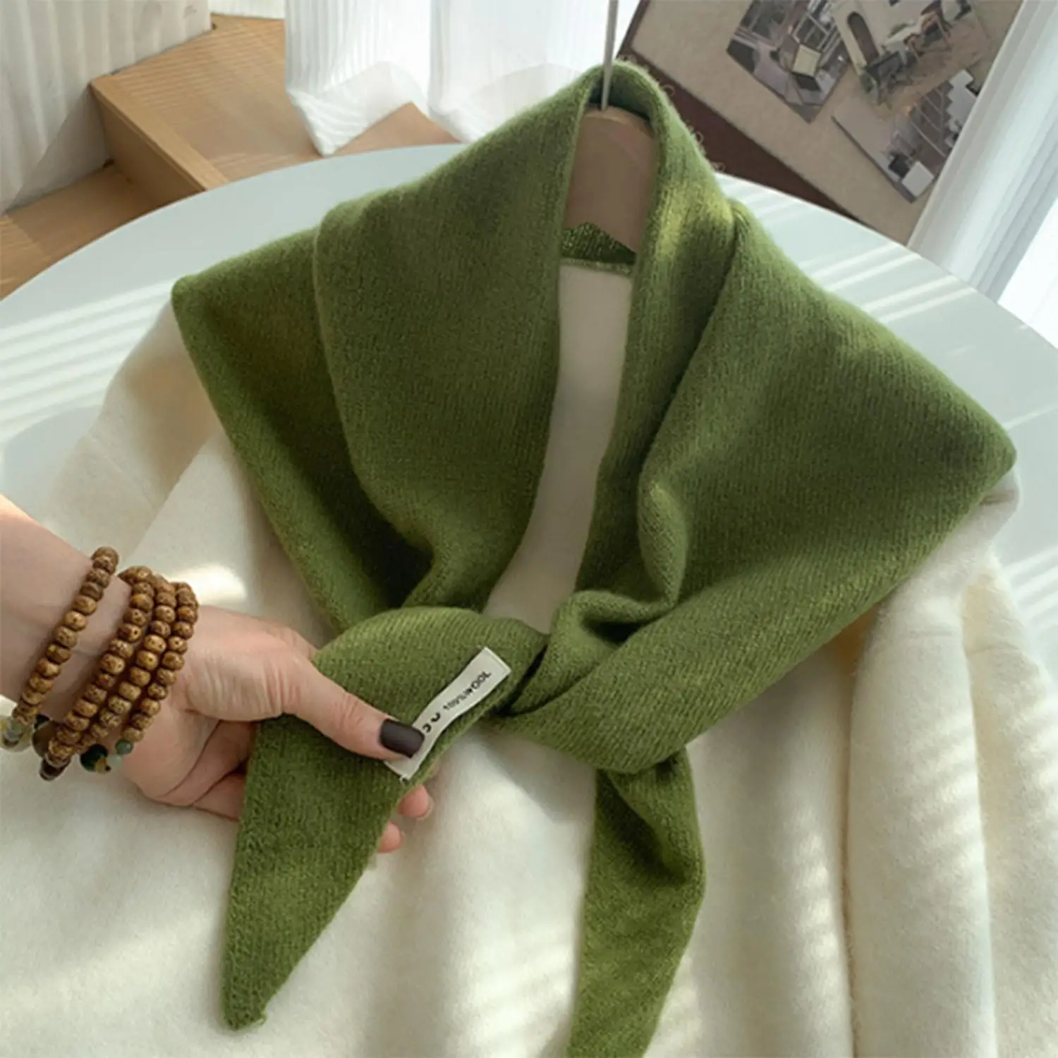 Winter Korean Knitted Triangle Scarf Wool Warm Shawl Scarf Women Neck Protection Smallscarf Fashion Soft Solid Color Head Scarf
Winter Korean Knitted Triangle Scarf Wool Warm Shawl Scarf Women Neck Protection Smallscarf Fashion Soft Solid Color Head Scarf