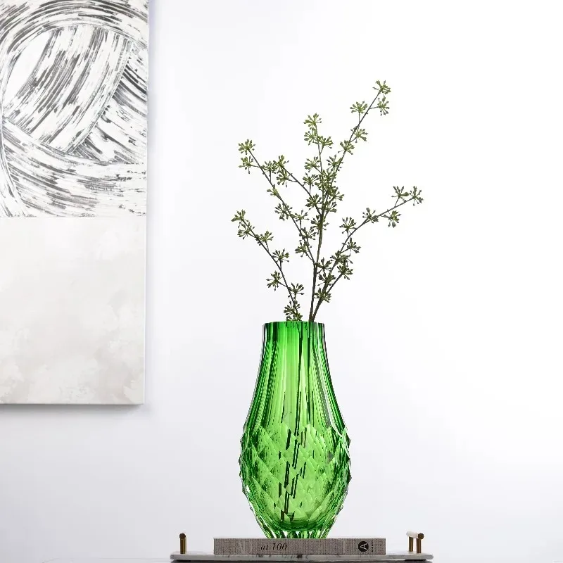 Simple and high-end glazed vase, home gift art flower ware
Simple and high-end glazed vase, home gift art flower ware