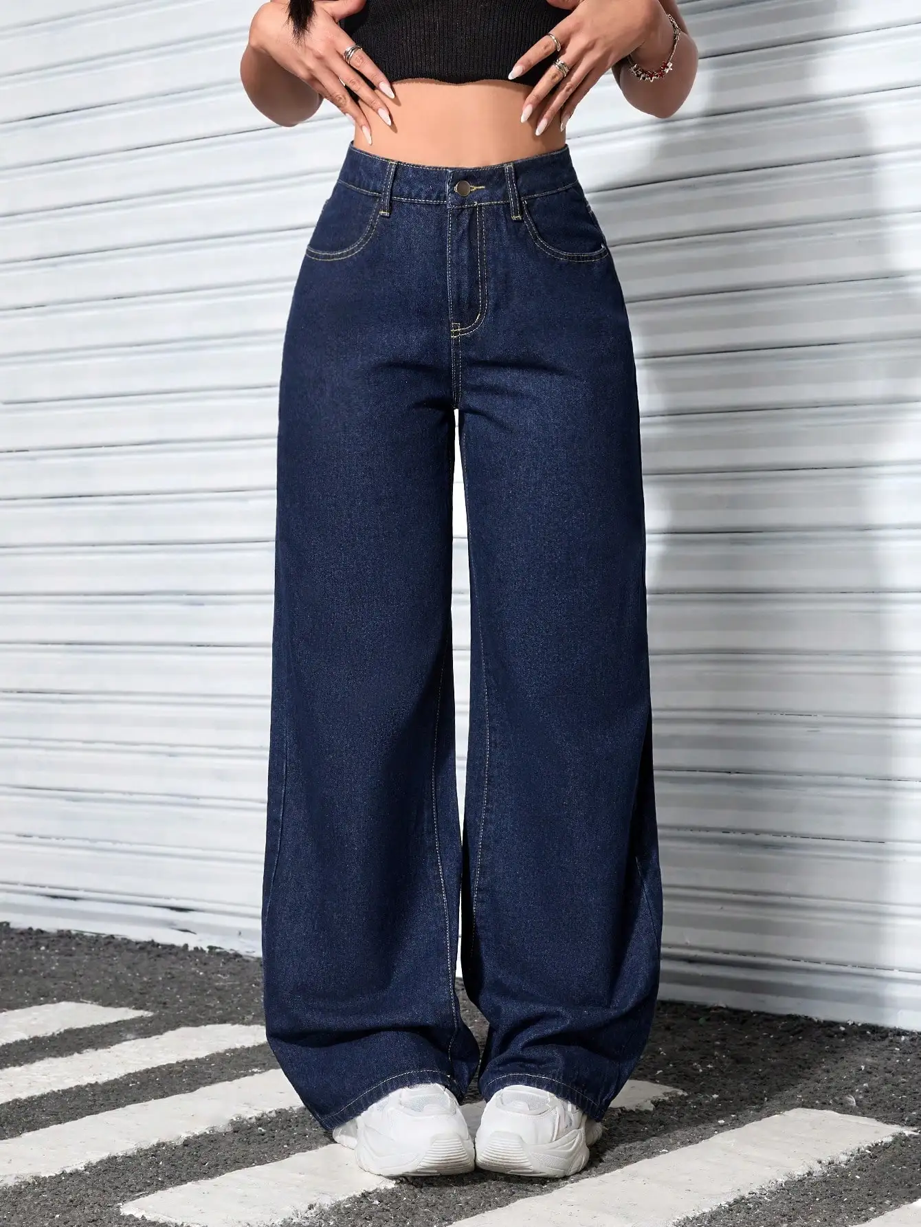 Women's High Waist Loose Wide Leg Denim Jeans with Pockets Casual Style
Women's High Waist Loose Wide Leg Denim Jeans with Pockets Casual Style