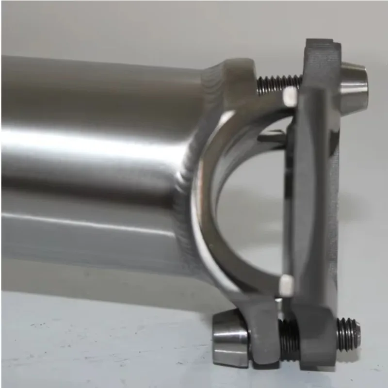 STLF COMEPLAY Titanium 8 Shape Seat Post 27.2/30.9/31.6 mm
STLF COMEPLAY Titanium 8 Shape Seat Post 27.2/30.9/31.6 mm