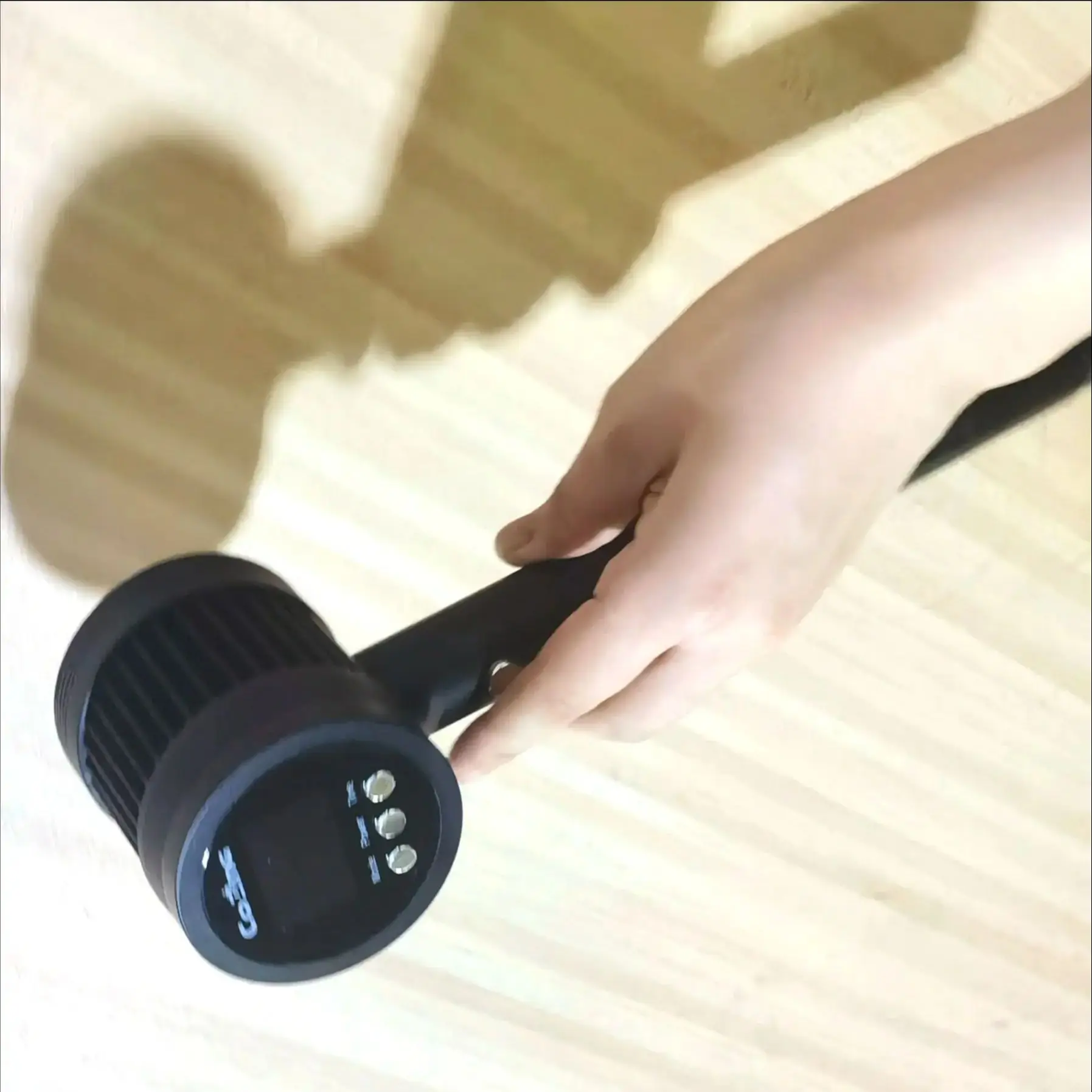 Портативное холодное лазерное обезболивающее устройство HLKGO 650 нм + 808 нм диоды для боль в ишиасе, боли в спине, артрита и спортивных травм
Портативное холодное лазерное обезболивающее устройство HLKGO 650 нм + 808 нм диоды для боль в ишиасе, боли в спине, артрита и спортивных травм