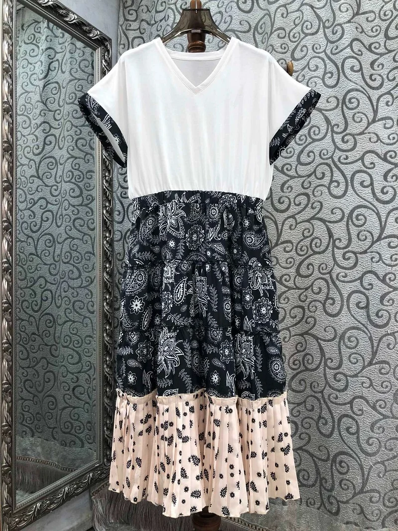 Wholesale Women Dress 2024 Summer Fashion Design Dress Ladies V-Neck Vintage Print Patchwork Short Sleeve Midi Long TShirt Dress
Wholesale Women Dress 2024 Summer Fashion Design Dress Ladies V-Neck Vintage Print Patchwork Short Sleeve Midi Long TShirt Dress