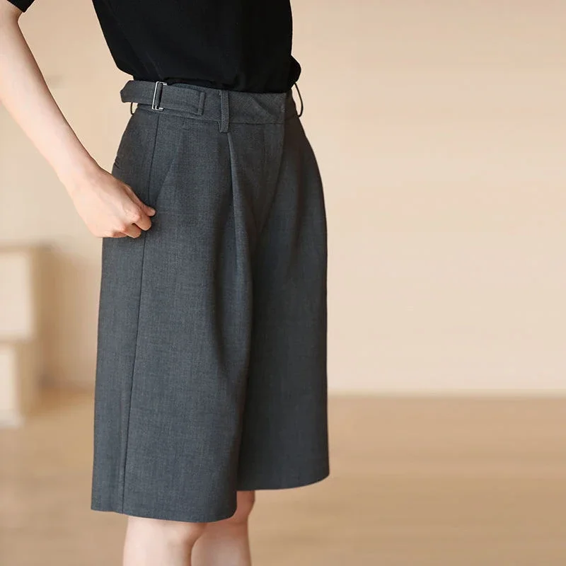 New Summer Women Korean Fashion High Waist Straight Suit Knee Length Pants Office Lady Solid Simple Business Casual Loose Shorts
New Summer Women Korean Fashion High Waist Straight Suit Knee Length Pants Office Lady Solid Simple Business Casual Loose Shorts