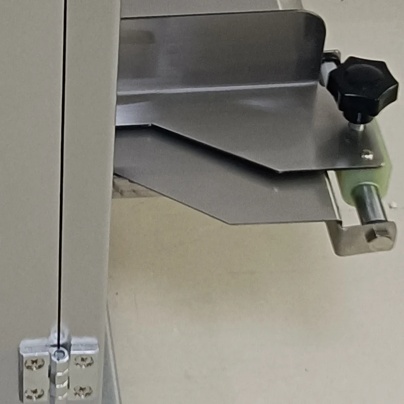 Заводская машина для распиловки костей Коммерческая машина для резки костей 220 В/110 В Заморозка рыбы, говядины, баранины, отбивная машина
Заводская машина для распиловки костей Коммерческая машина для резки костей 220 В/110 В Заморозка рыбы, говядины, баранины, отбивная машина