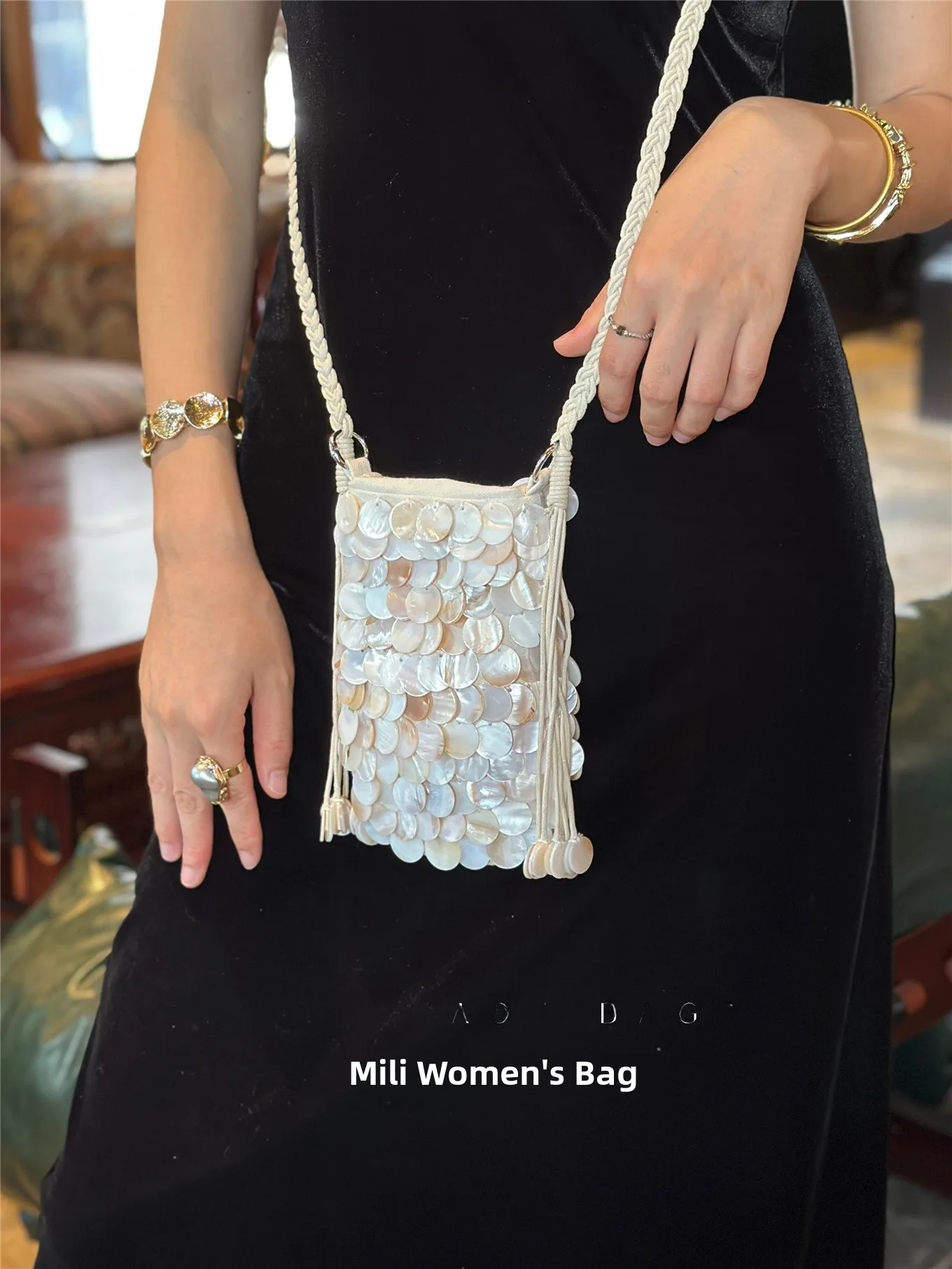 Handmade Shaped Crossbody Phone Bag Vacation Style Beach Fairy Handbag 2026 New Model Women's Handbag Magnetic Clasp
Handmade Shaped Crossbody Phone Bag Vacation Style Beach Fairy Handbag 2026 New Model Women's Handbag Magnetic Clasp