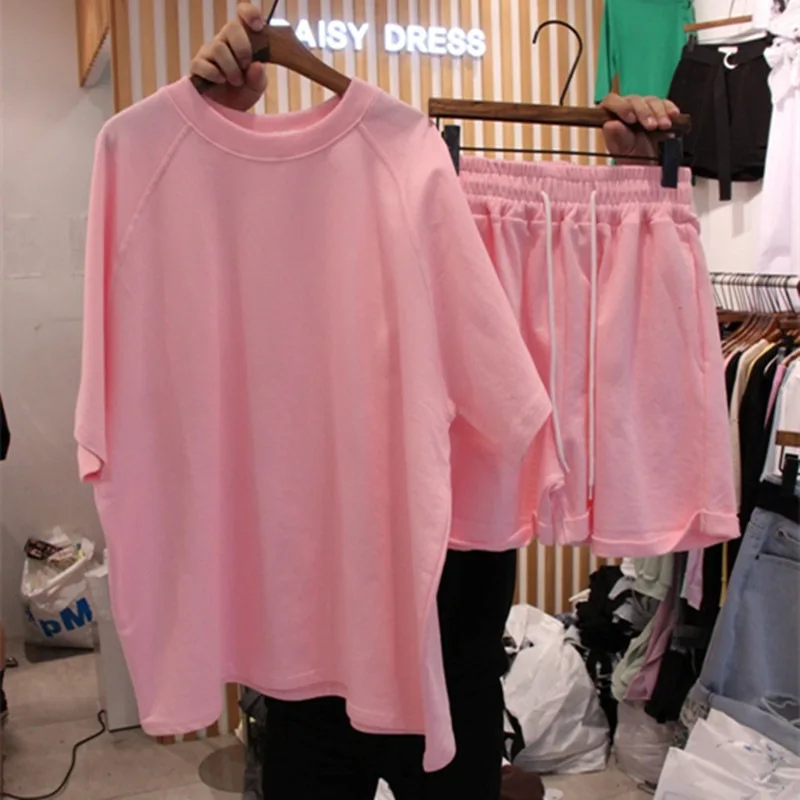 Sports suit women's summer short sleeved T-shirt shorts two-piece set Korean version casual Korean women's clothing
Sports suit women's summer short sleeved T-shirt shorts two-piece set Korean version casual Korean women's clothing
