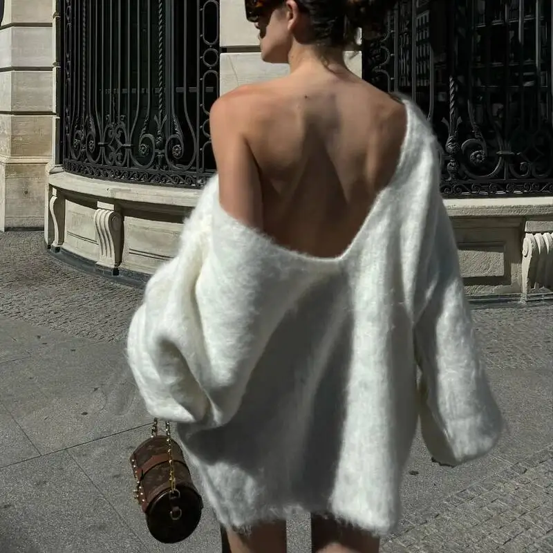 2024 Autumn Long Sleeve Sexy Big Backless Knitted Dress For Women Fashion Solid Loose Sweater Pullover Streetwear
2024 Autumn Long Sleeve Sexy Big Backless Knitted Dress For Women Fashion Solid Loose Sweater Pullover Streetwear