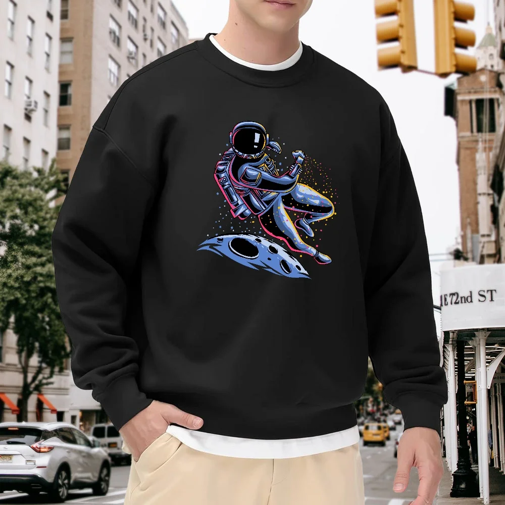 Men's Black Crewneck Pullover Sweatshirt with Astronaut Print, Loose Casual Top, Street Fashion Versatile Style, Comfortable for Everyday Wear and Sports
Men's Black Crewneck Pullover Sweatshirt with Astronaut Print, Loose Casual Top, Street Fashion Versatile Style, Comfortable for Everyday Wear and Sports