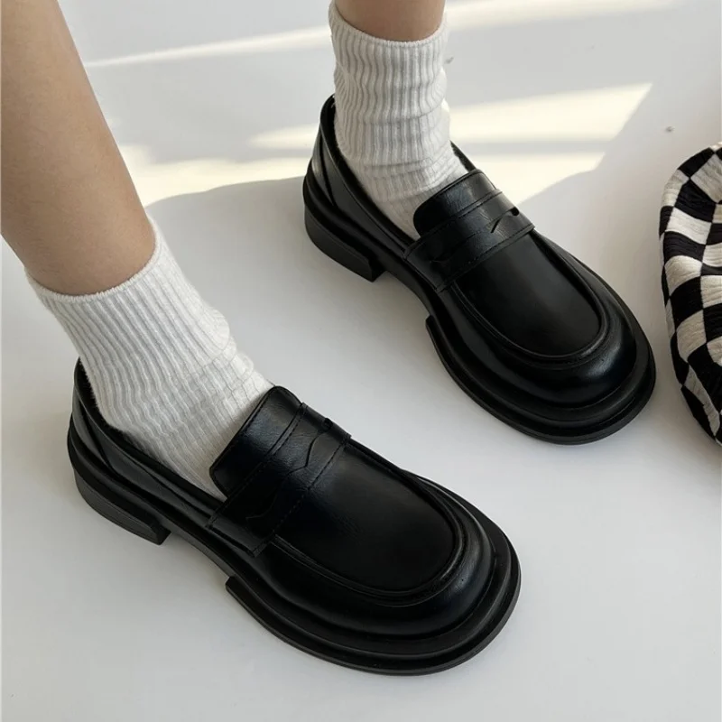 Женские лоферы на среднем каблуке в британском стиле в стиле ретро, весна-осень 2023, универсальная женская обувь без шнуровки на платформе, повседневные удобные лоферы
Женские лоферы на среднем каблуке в британском стиле в стиле ретро, весна-осень 2023, универсальная женская обувь без шнуровки на платформе, повседневные удобные лоферы