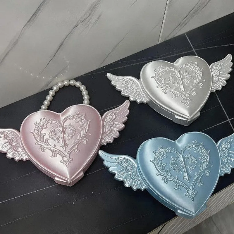 3D Printed Heart Wings Bag Angel Wings Handbag Gothic Lolita Crossbody Bag Pearl Chain Embossed Y2K Aesthetic Storage Box Gift
3D Printed Heart Wings Bag Angel Wings Handbag Gothic Lolita Crossbody Bag Pearl Chain Embossed Y2K Aesthetic Storage Box Gift