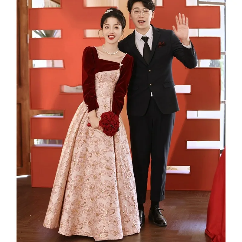 Новое свадебное платье Ele Long Sleeve 2024 для женщин: модное, с завышенной талией, для свадебной церемонии
Новое свадебное платье Ele Long Sleeve 2024 для женщин: модное, с завышенной талией, для свадебной церемонии