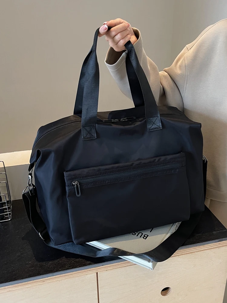Large Capaci Commuter Travel Tote Bag Casual Single oulder Fitn Handbag Faionable Nylon Crossbody Bag for Men And Women
Large Capaci Commuter Travel Tote Bag Casual Single oulder Fitn Handbag Faionable Nylon Crossbody Bag for Men And Women