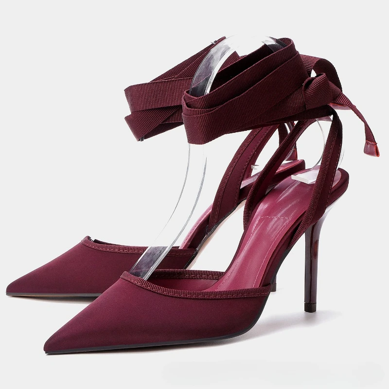 Элегантные атласные босоножки на высоком каблуке для женщин, сексуальные туфли-лодочки с острым носком на шнуровке, роскошные свадебные туфли на шпильке, дизайнерская обувь
Элегантные атласные босоножки на высоком каблуке для женщин, сексуальные туфли-лодочки с острым носком на шнуровке, роскошные свадебные туфли на шпильке, дизайнерская обувь