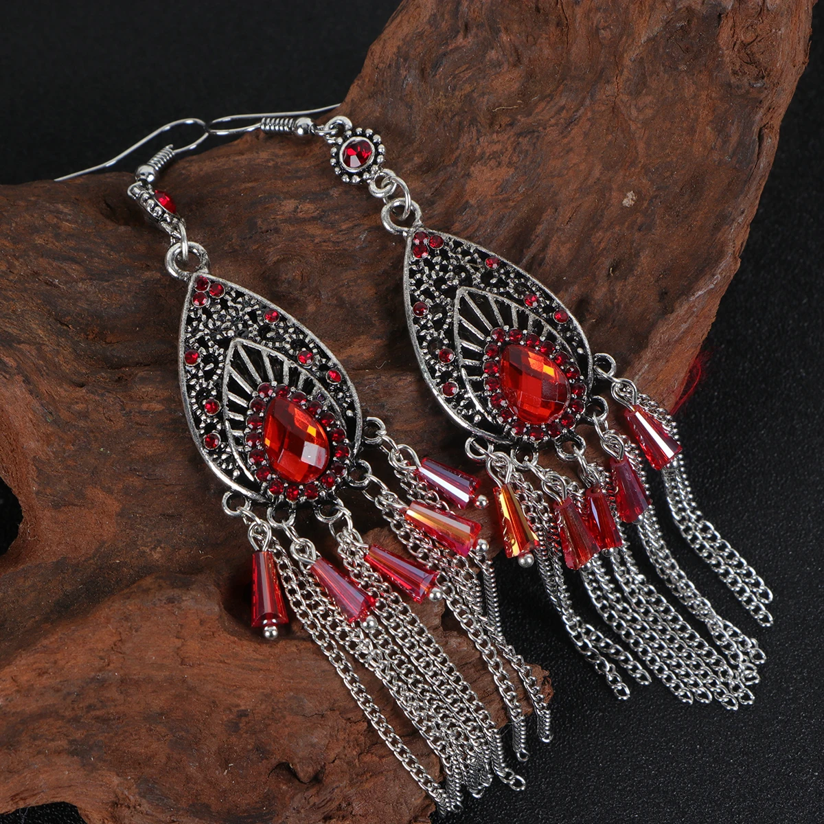 Charming Vintage Earrings Long Tassel Alloy Jewelry Water Drop Dangle Earings Everyday Banquet Party Gifts Retro Style
Charming Vintage Earrings Long Tassel Alloy Jewelry Water Drop Dangle Earings Everyday Banquet Party Gifts Retro Style