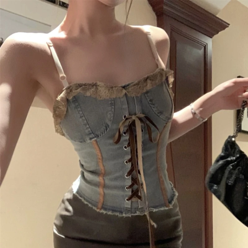 Off-shoulder Contrast Color Lace Splicing Casual Camisole Women 2024 Summer New High Street Lace-up Sexy Slim Denim Crop Tops
Off-shoulder Contrast Color Lace Splicing Casual Camisole Women 2024 Summer New High Street Lace-up Sexy Slim Denim Crop Tops