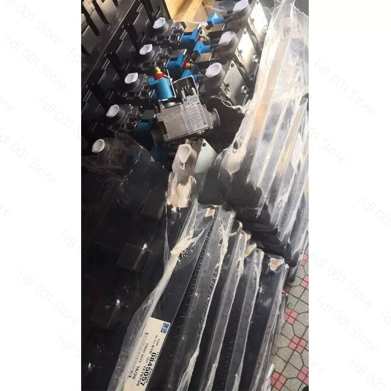 Disassembly Gas Valve Accessories 845 Type Wall-Mounted Furnace Gas Proportional Valve
Disassembly Gas Valve Accessories 845 Type Wall-Mounted Furnace Gas Proportional Valve