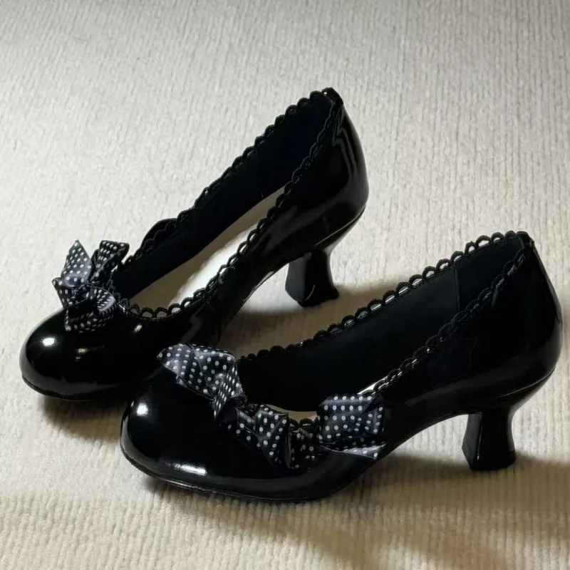 Retro Women's Mary Jane Shoes Exquisite Round Head High Heels for Woman Fashion Lolita Casual Shoes Designer Shoes Zapatos Mujer
Retro Women's Mary Jane Shoes Exquisite Round Head High Heels for Woman Fashion Lolita Casual Shoes Designer Shoes Zapatos Mujer