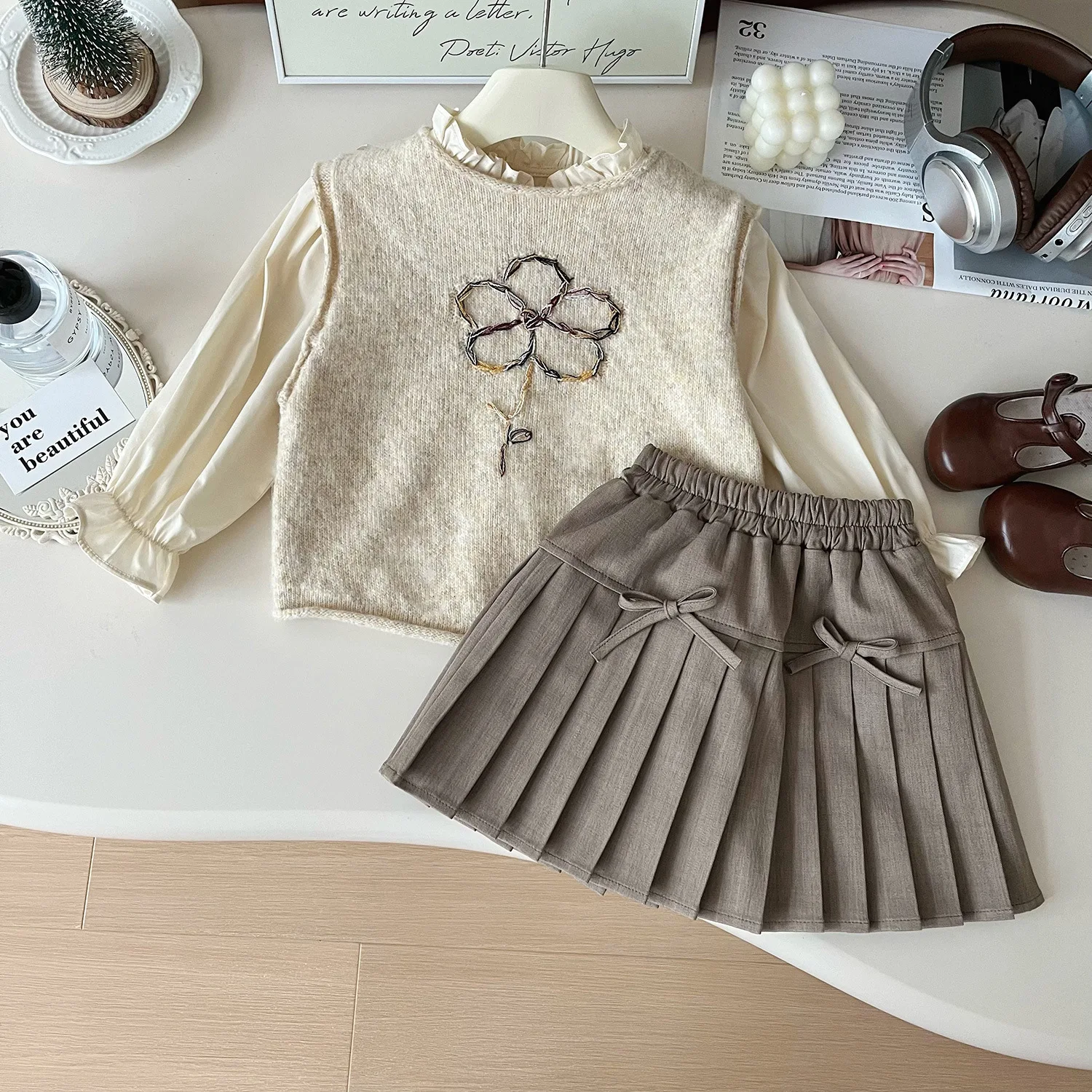 Girl Clothes Sets Autumn Spring Kids Child Girl Cardigan Knitted Vest Shirt Skirt Clothes Suit Children Girl 3pcs Clothing Sets
Girl Clothes Sets Autumn Spring Kids Child Girl Cardigan Knitted Vest Shirt Skirt Clothes Suit Children Girl 3pcs Clothing Sets