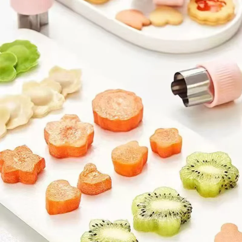 Набор резаков в форме овощей и фруктов для детей, коробка для обеда, бенто, украшения штампов для печенья
Набор резаков в форме овощей и фруктов для детей, коробка для обеда, бенто, украшения штампов для печенья