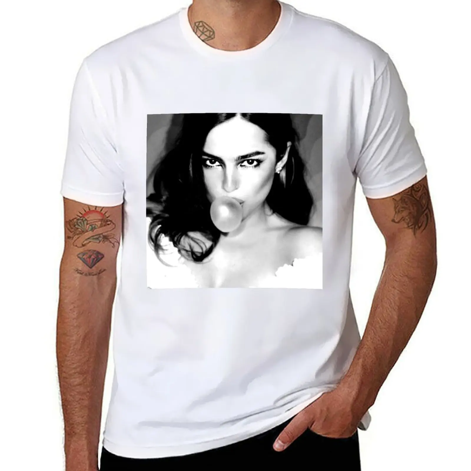 Addison Rae AR BW T-Shirt men t shirt cotton 100% t shirt man casual man tshirt T-Shirt
Addison Rae AR BW T-Shirt men t shirt cotton 100% t shirt man casual man tshirt T-Shirt