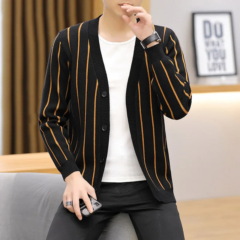 2023 Men's Fashion Vertical Stripes Jacquard V-neck Knitted Cardigan Autumn New Youth Slim Fit Sweater
2023 Men's Fashion Vertical Stripes Jacquard V-neck Knitted Cardigan Autumn New Youth Slim Fit Sweater