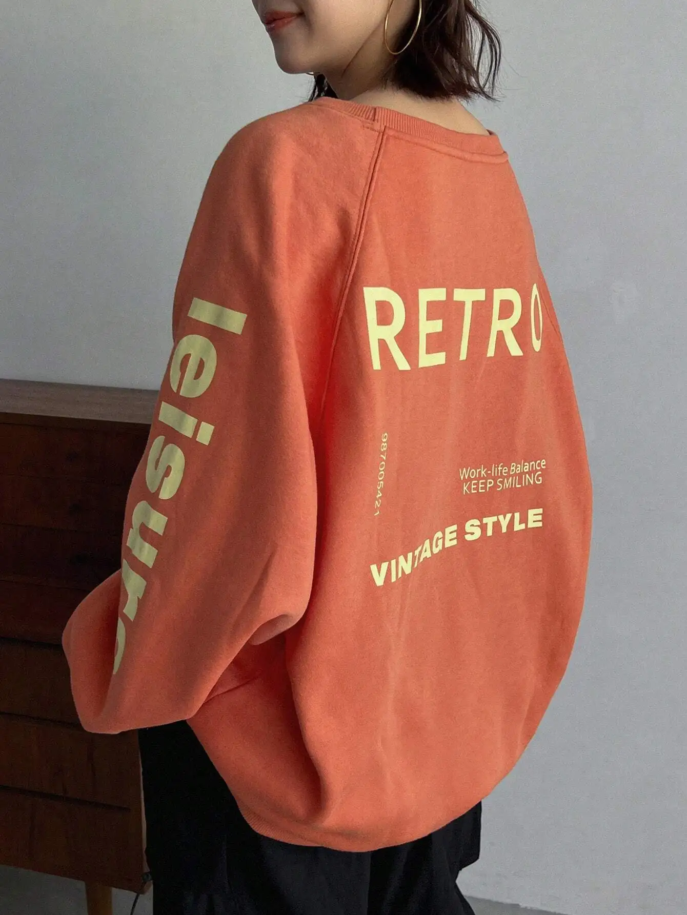 Женская толстовка с принтом и рукавами реглан RETRO 087005421, баланс работы и личной жизни, KEEP SMILING, винтажный стиль, топы с длинными рукавами
Женская толстовка с принтом и рукавами реглан RETRO 087005421, баланс работы и личной жизни, KEEP SMILING, винтажный стиль, топы с длинными рукавами