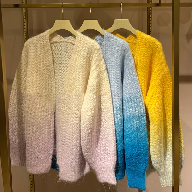 Autumn Winter New Arrival Commute Loose Gradient Color Knitted Open Cardigan Coat Women's Fashion V-neck Long Sleeve Regular Fit
Autumn Winter New Arrival Commute Loose Gradient Color Knitted Open Cardigan Coat Women's Fashion V-neck Long Sleeve Regular Fit