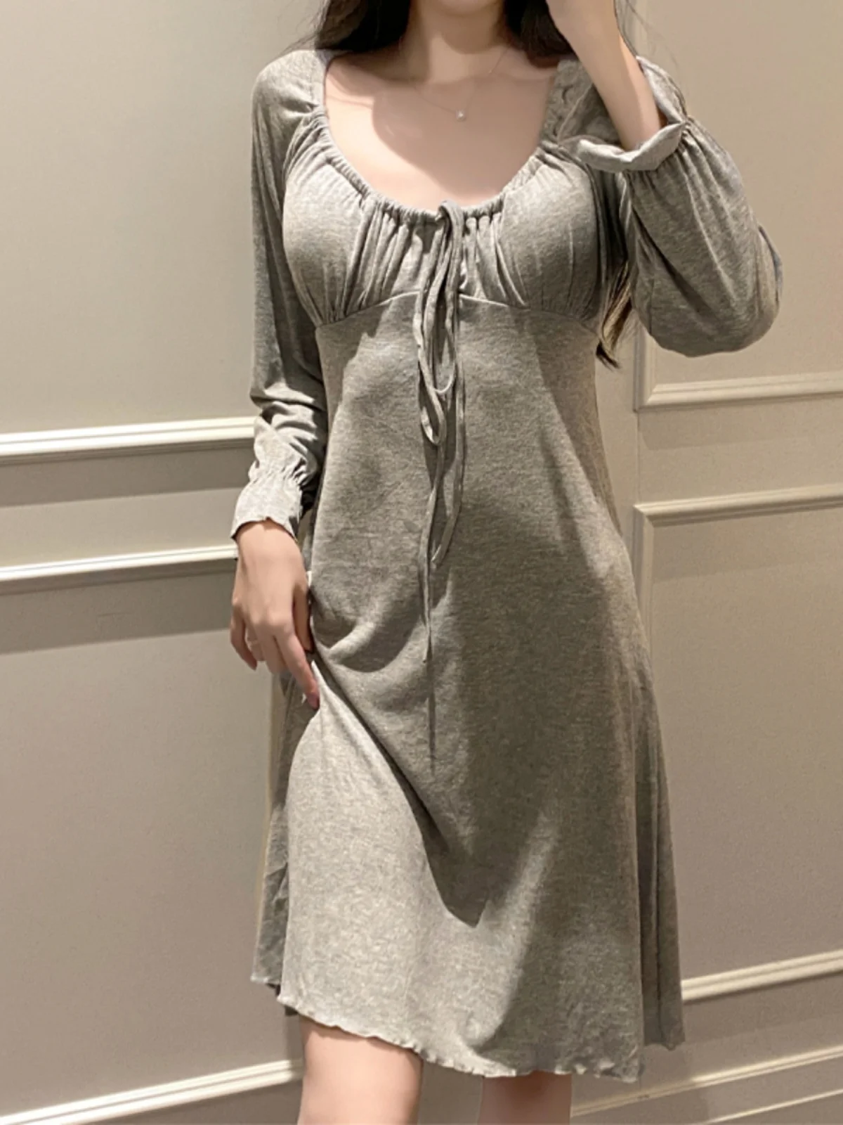 2026 New Modal Sleep Dress Women with Chest Pad Sexy Internet Celebrity Style Sleepwear Long Sleeve Cotton Home Clothes
2026 New Modal Sleep Dress Women with Chest Pad Sexy Internet Celebrity Style Sleepwear Long Sleeve Cotton Home Clothes