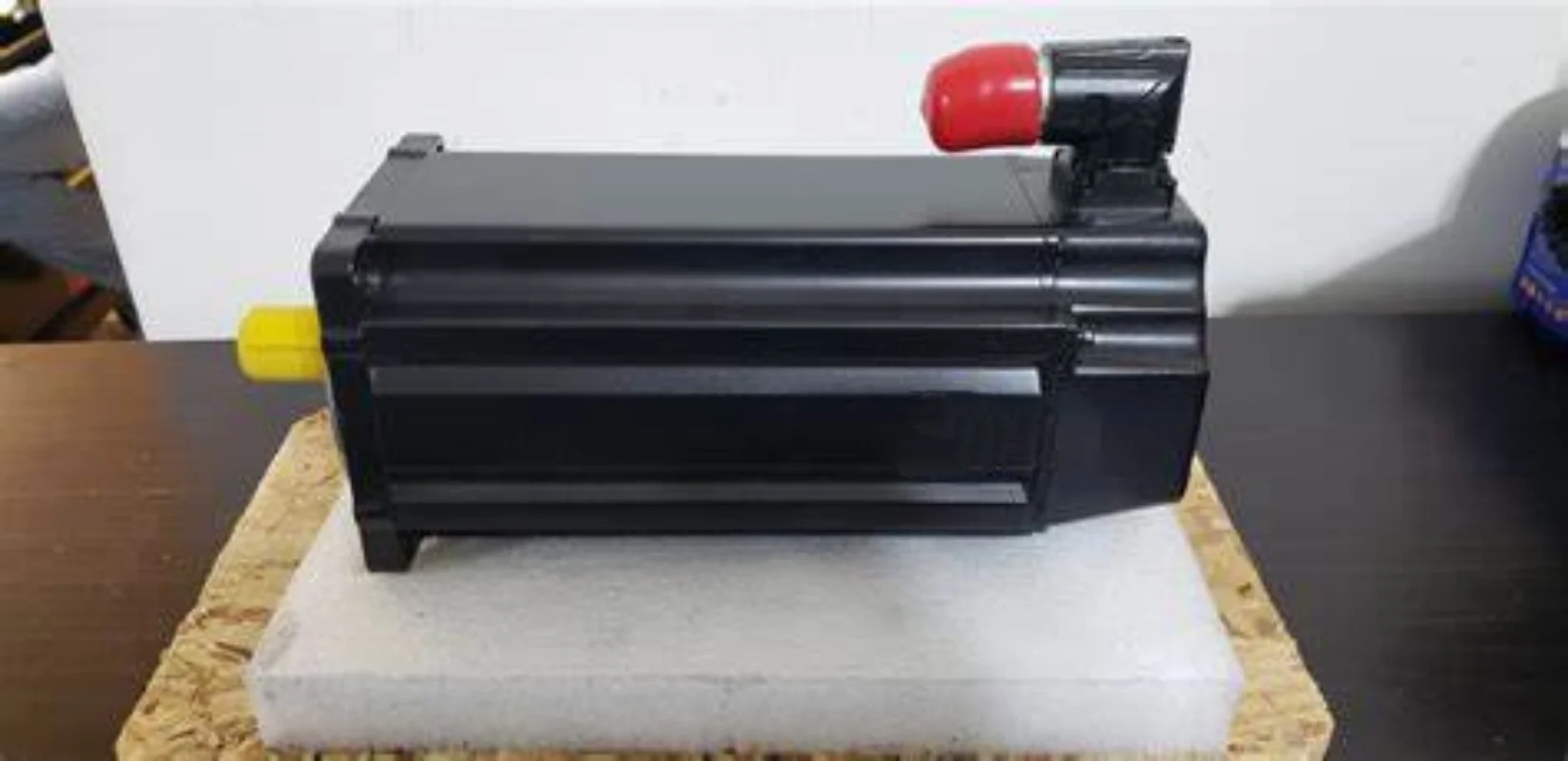 100% Original New VPL-B1153F-PK12AA D1751S24B8CP353 Servo Motor 1 Year Warranty Fast Shipping
100% Original New VPL-B1153F-PK12AA D1751S24B8CP353 Servo Motor 1 Year Warranty Fast Shipping