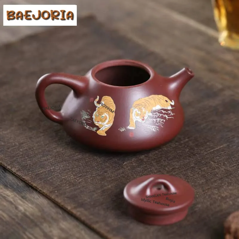 260ml Ancient Yixing Purple Clay Teapots Handmade Stone Scoop Pot Raw Ore Purple Mud Kettle Chinese Zisha Tea Set Accessories
260ml Ancient Yixing Purple Clay Teapots Handmade Stone Scoop Pot Raw Ore Purple Mud Kettle Chinese Zisha Tea Set Accessories