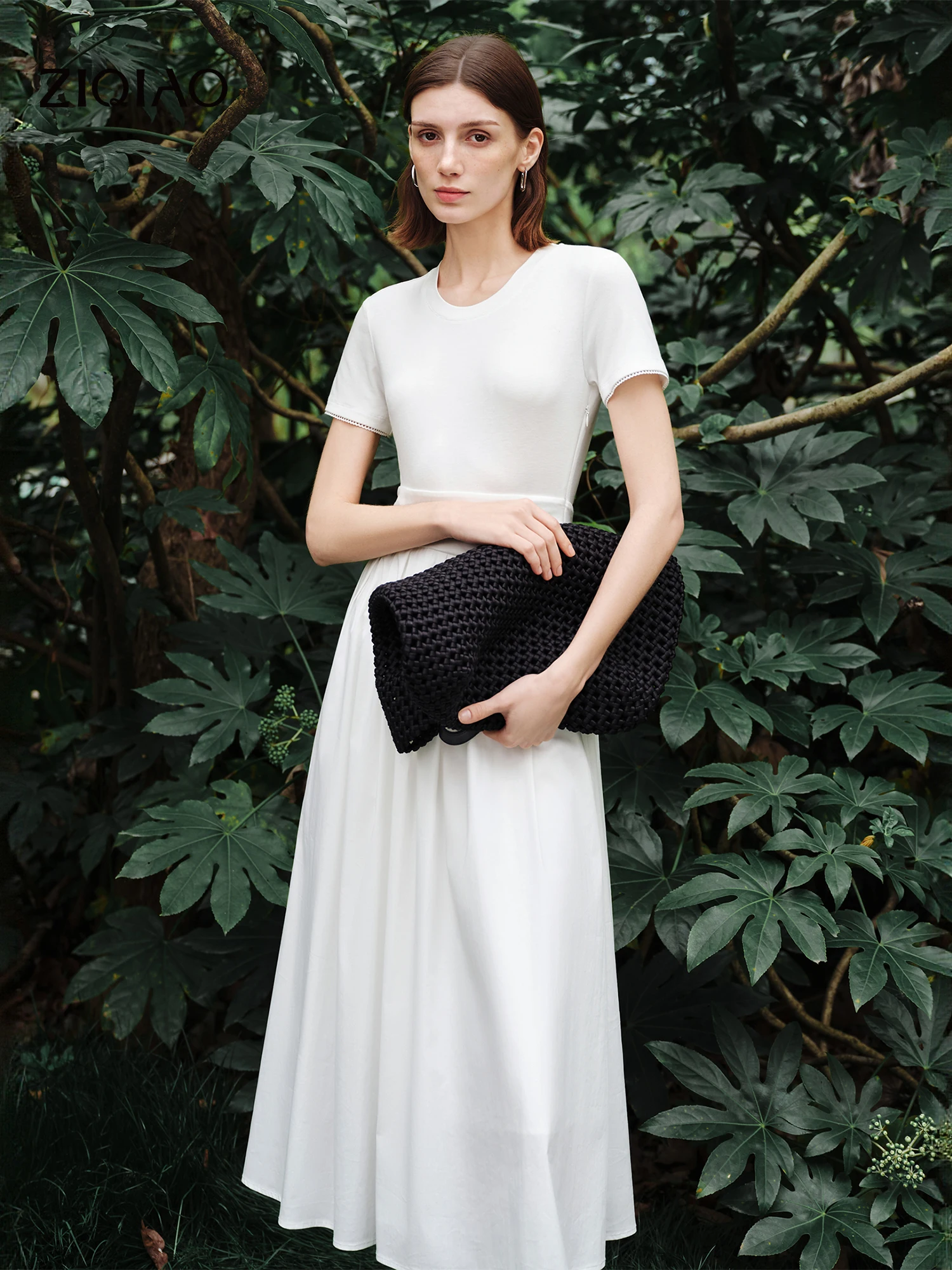 ZIQIAO 2026 Summer Women's Breathable Paneled A-Line Maxi Dress - Versatile Long Layer for Daily and Summer Outfits
ZIQIAO 2026 Summer Women's Breathable Paneled A-Line Maxi Dress - Versatile Long Layer for Daily and Summer Outfits