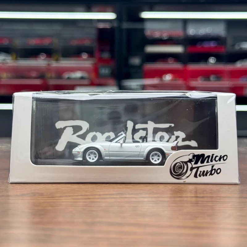 MT 1:64 MX-5 Rocket Bunny White Alloy Car model Static Collection Decorated Holiday Gifts Toys
MT 1:64 MX-5 Rocket Bunny White Alloy Car model Static Collection Decorated Holiday Gifts Toys