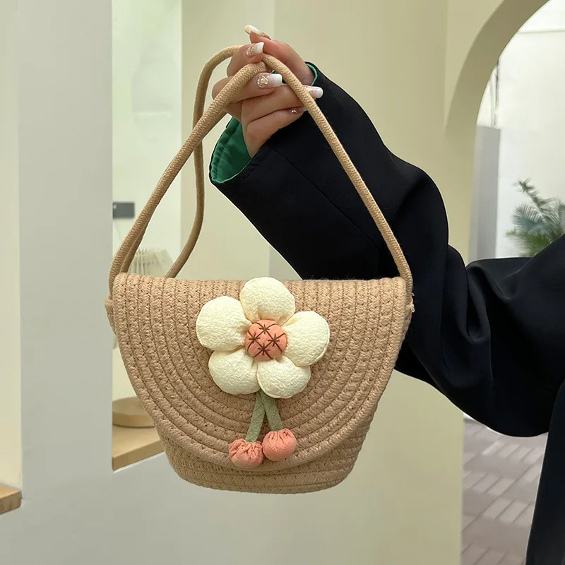 A Small Fresh Style Women's Shoulder Bag Flower Doll Decorated Cute Coin Purse Mobile Phone Bag Woven To Make Young Ladies Love
A Small Fresh Style Women's Shoulder Bag Flower Doll Decorated Cute Coin Purse Mobile Phone Bag Woven To Make Young Ladies Love