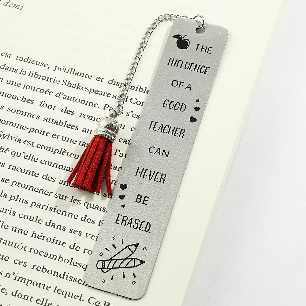 Stainless Steel Bookmark with Chain Pendant Reading Accessory for Fiction Fans Holiday Gift for Family and Friends
Stainless Steel Bookmark with Chain Pendant Reading Accessory for Fiction Fans Holiday Gift for Family and Friends