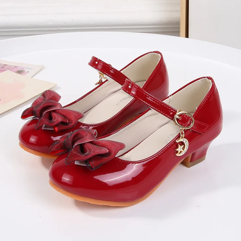 Girls' Princess Shoes Spring New Children's Soft Soled Red Leather Shoes Little Girls' Bow High Heels Dance Performance Shoes
Girls' Princess Shoes Spring New Children's Soft Soled Red Leather Shoes Little Girls' Bow High Heels Dance Performance Shoes