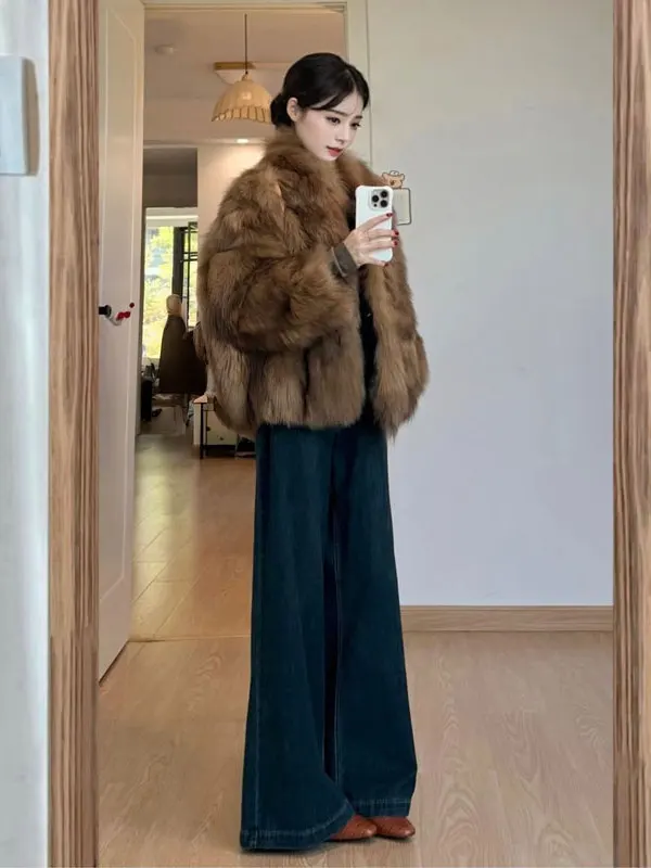 Elegant Short Loose Fur Coat Simulated Fashionable Warmth Pure Color Youth Casual Outerwear Spring 2025 Fur Collar
Elegant Short Loose Fur Coat Simulated Fashionable Warmth Pure Color Youth Casual Outerwear Spring 2025 Fur Collar