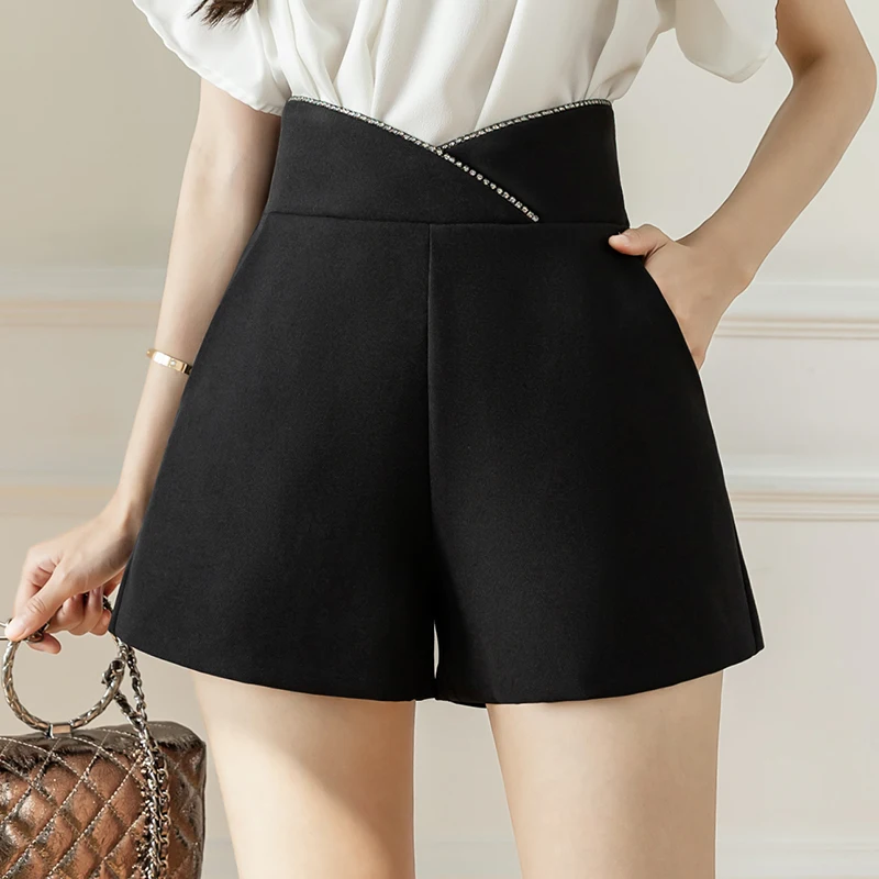 Summer streetwear women shorts office wear luxury fashion diamonds ladies shorts criss cross high waist casual suit short pants
Summer streetwear women shorts office wear luxury fashion diamonds ladies shorts criss cross high waist casual suit short pants