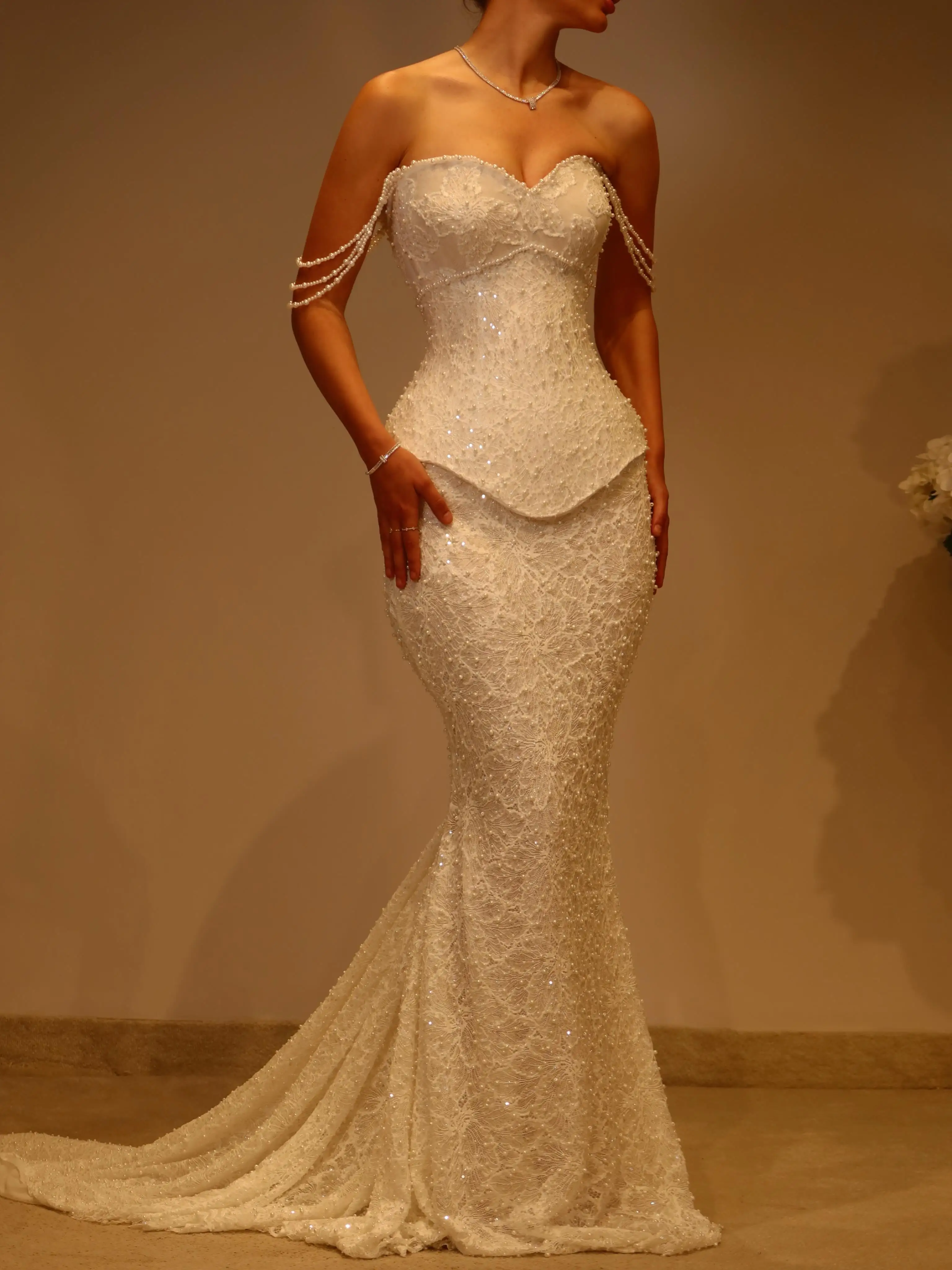 Aunber Elegant Mermaid White Bridal Party Sweetheart Off the Shoulder Handmade Lace Pearls Formal Occasion Gowns Customized
Aunber Elegant Mermaid White Bridal Party Sweetheart Off the Shoulder Handmade Lace Pearls Formal Occasion Gowns Customized